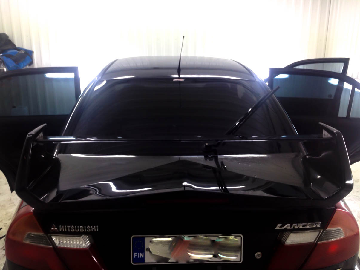 3M-auton lasien tummennus Helsinki – Ammattimainen auton ikkunoiden kalvotus, lämmöntorjunta, näkösuoja ja UV-suoja Pro MD