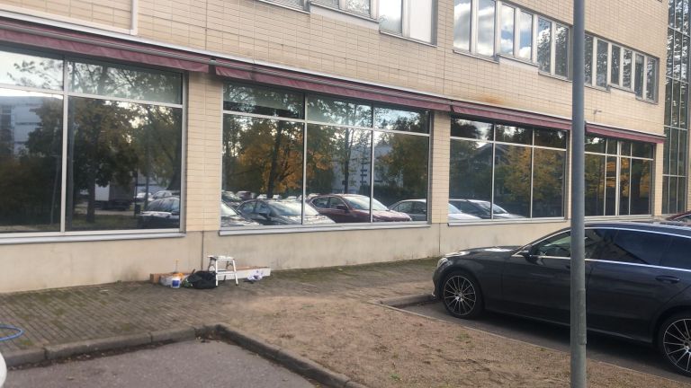 Kiinteistön ikkunakalvot