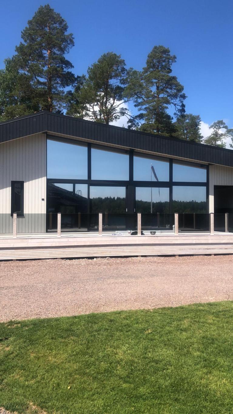 Näkösuoja ikkunaan: Peili-, tummennus- ja huurrekalvot